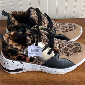 NWT Brash leopard print gym shoes size 9